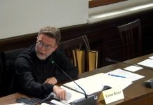 Erion Braçe kërkon hetim të pasurisë për drejtorët e Tatimeve dhe Doganave