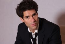How ‘Ghosts’ Star Asher Grodman Learned to Fly by the Seat of His Pants. (Without Wearing Any Pants.)