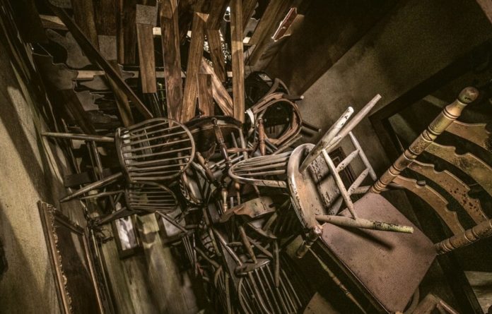 haunted-house-thirteen-floor-1026